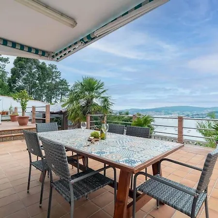 Al Mar Vista Panoramica A La Ria De Chalet