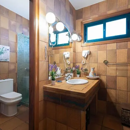 Al Mar Vista Panoramica A La Ria De Chalet *